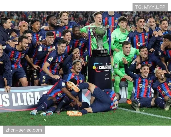 巴塞罗那对阵赫塔菲赛后通讯:德容赛后采访谈及球队在中场的协同压迫 巴塞罗那对阵赫塔菲赛后通讯:德容赛后采访谈及球队在中场的协同压迫